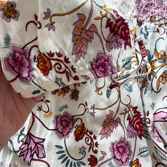 Signature Studio Boho Top Size Small Floral Print Lace Top Focal Point Tie Chest - Picture 8 of 8